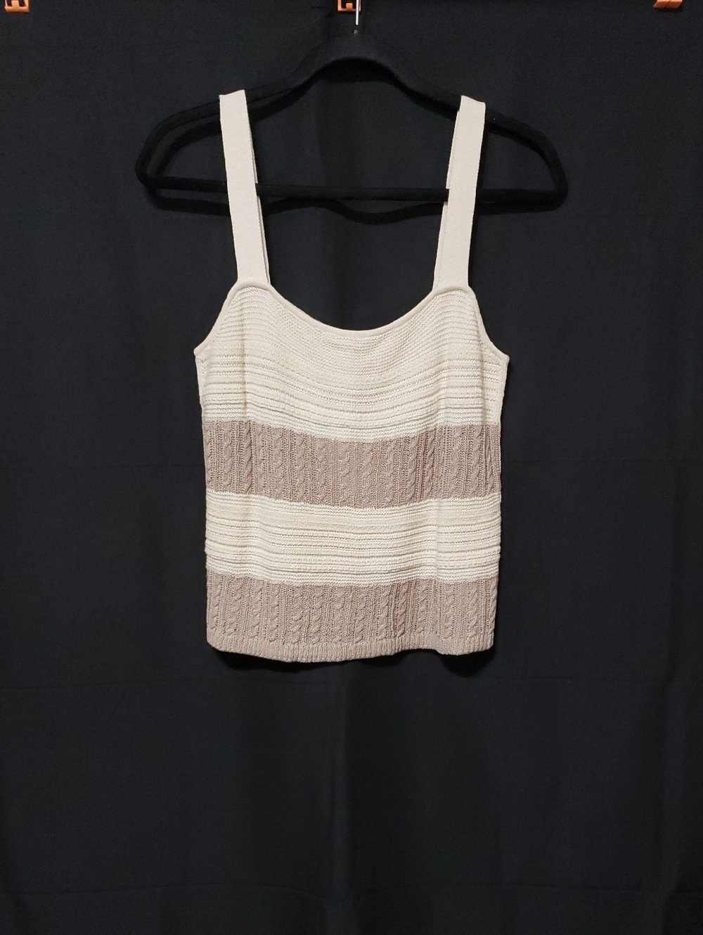 Splendid Nicola Sweater Tank Top In A Cream And Tan Color. Size: Small - Picture 3 of 9